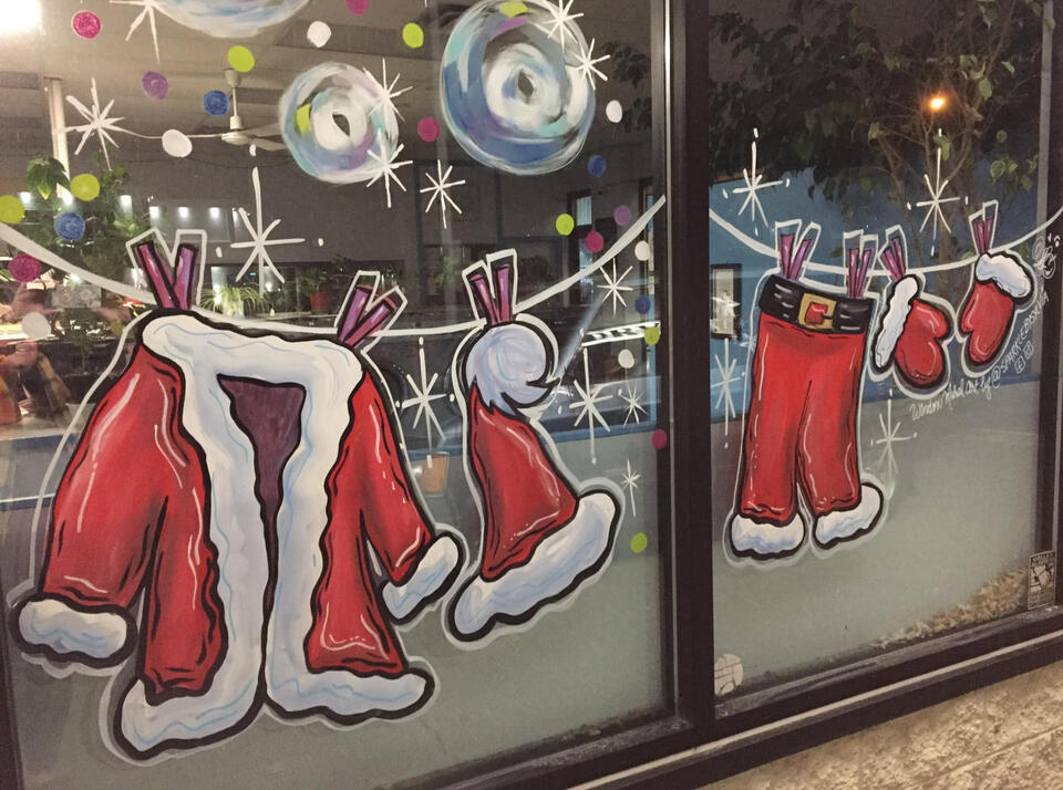 "Santa's Laundry" @sparklebysylvia Window Mural Artist, Surrey BC.